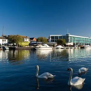 4* Otel Captain's Club &